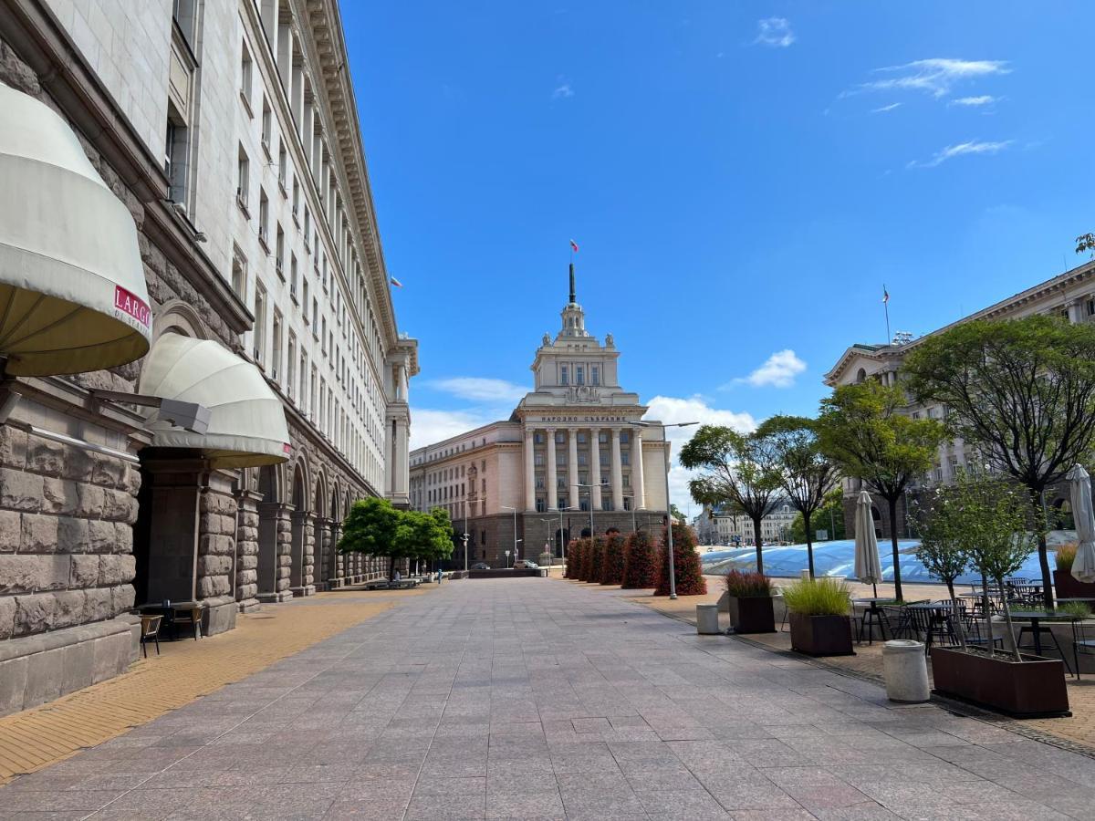 Lovely 1-bedroom In The Center Of Apartment
