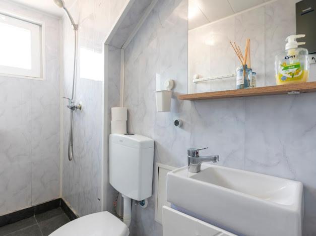 Appartement Lovely 1-bedroom In The Center Of *